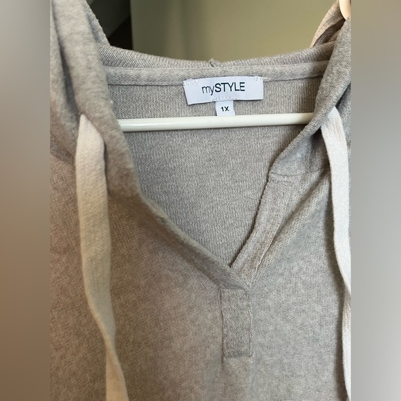 My style pull over sweater - 1X - Picture 3 of 6